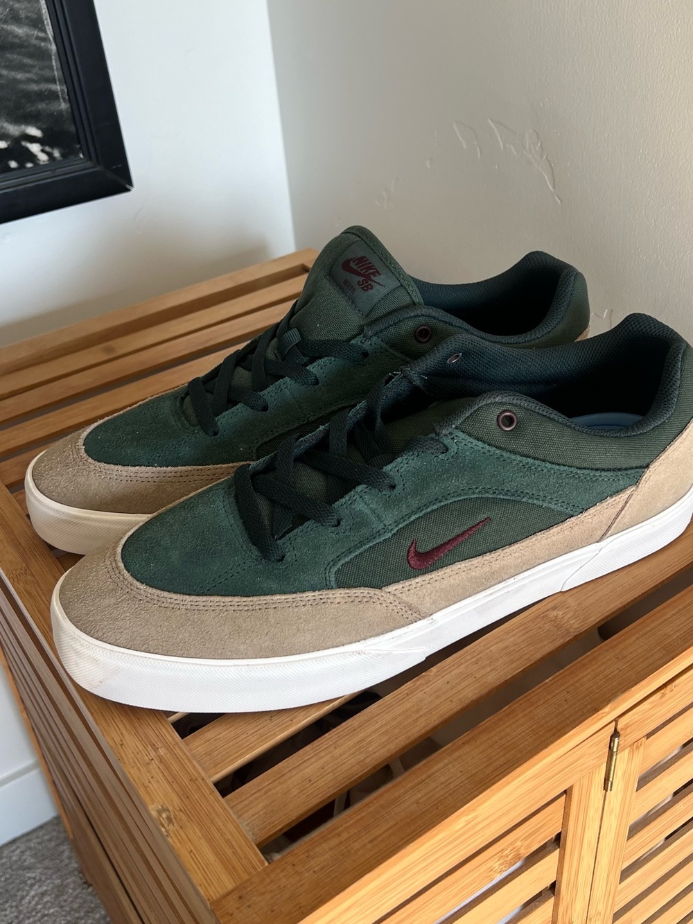 Nike SB Malor Skate Shoes in the Seaweed and Khaki colorway, size 13, brand new